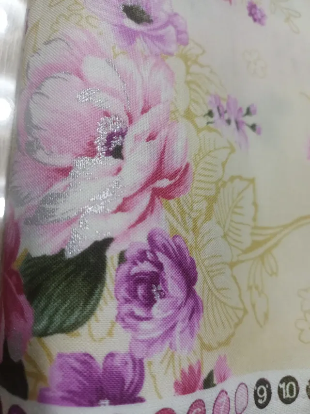 Tela Patchwork Silhouettes by Fabri-Quilt