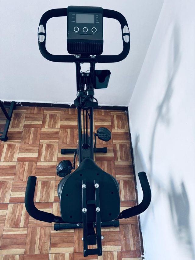 Bicicleta Estática Negra