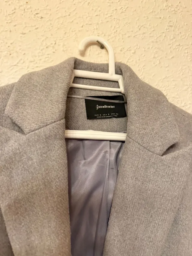 Abrigo paño gris Stradivarius Talla S