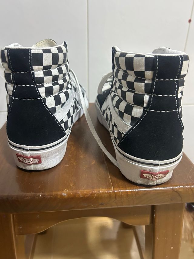 Zapatillas Vans SK8-Hi Negras y Blancas