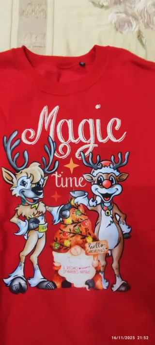 Felpa rossa Natale Il Regno di Babbo Natale