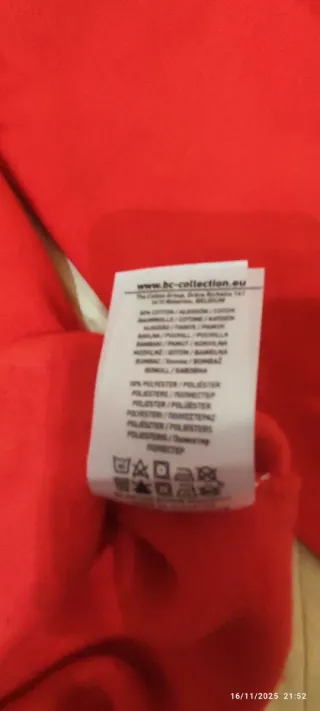 Felpa rossa Natale Il Regno di Babbo Natale