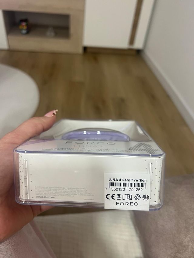 FOREO LUNA 4 Sensitive Skin