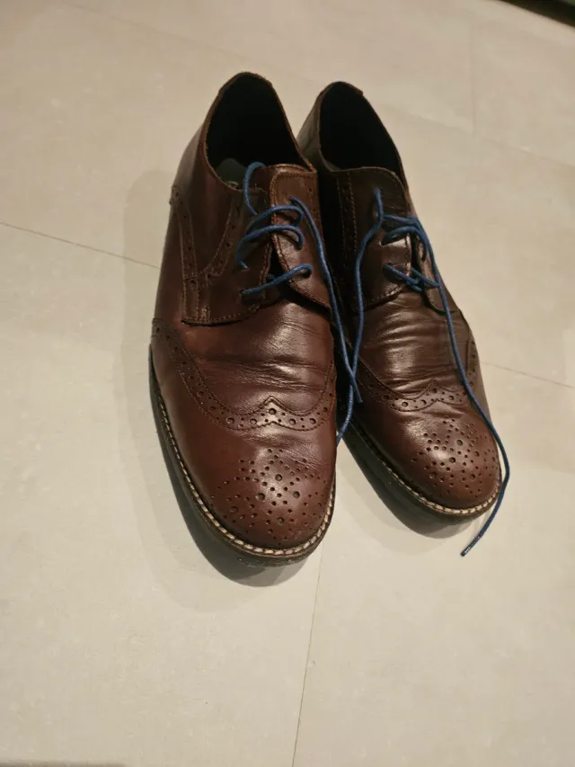 Zapatos de vestir marrones