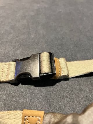 Riñonera Kipling Beige y Plateado