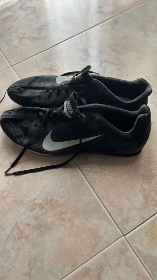 Scarpe chiodate Nike nere