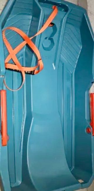 Trineo azul Decathlon