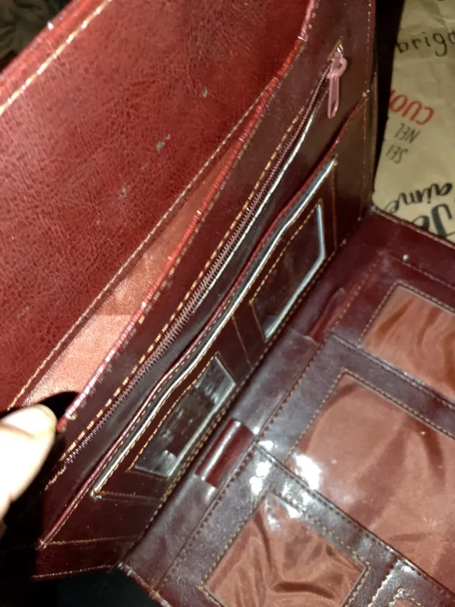 Carteira de Couro Vintage com 9 Compartimentos