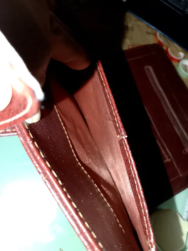 Carteira de Couro Vintage com 9 Compartimentos