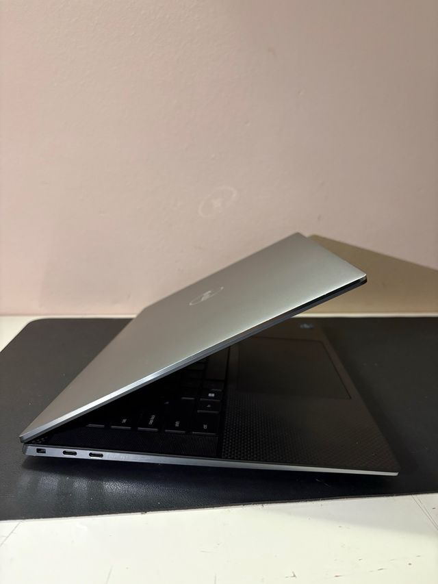 Portátil Dell i7