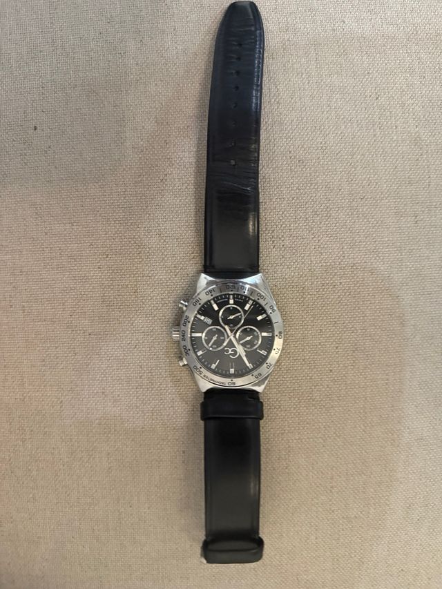 Reloj Guess Cronógrafo Negro y Plateado