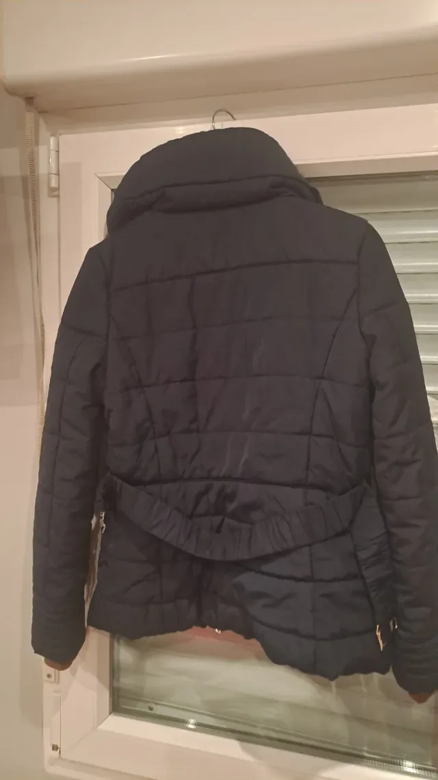 Cazadora ADRIFT azul y marrón