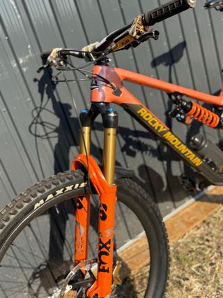 Rocky Mountain Altitude Full Suspension
