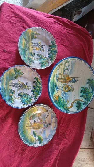 4 Antichi piatti Talavera