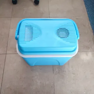 Frigorifero portatile elettrico blu e bianco