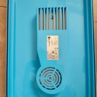 Frigorifero portatile elettrico blu e bianco