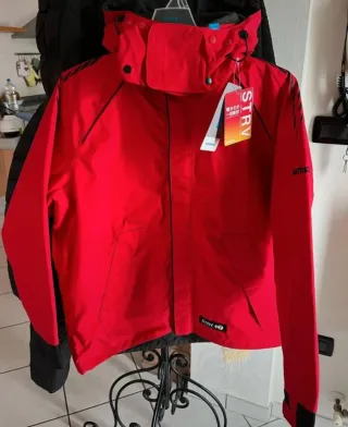 Giacca impermeabile termica STRV+