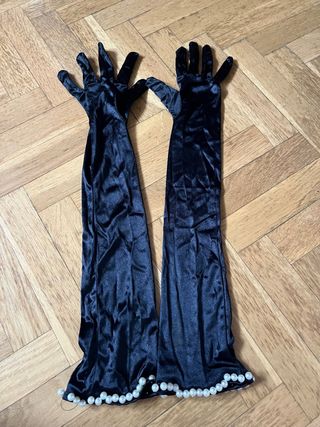 Guantes largos negros con perlas