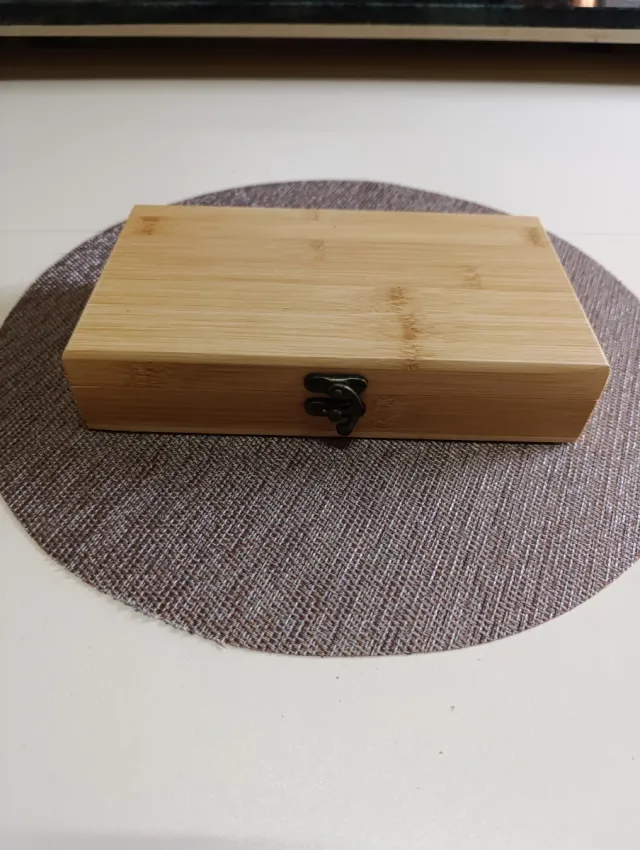 Juego Accesorios Vino en estuche de madera