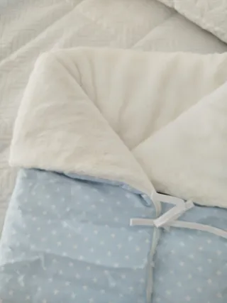 Saco de invierno para bebé sin estrenar.