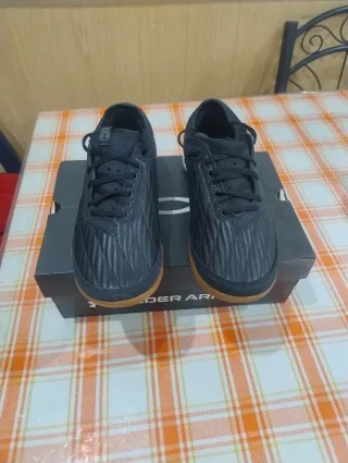 Zapatillas Under Armour Negras Marrones