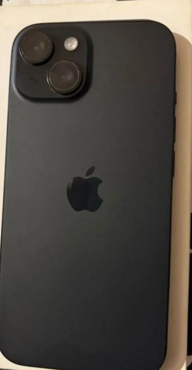 iPhone 15 Negro Espacial