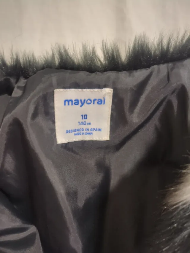 Abrigo pelo niña rayas beige y negro