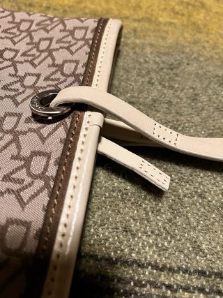 Bolso DKNY Beige y Marrón