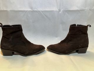 Botines de ante marrones