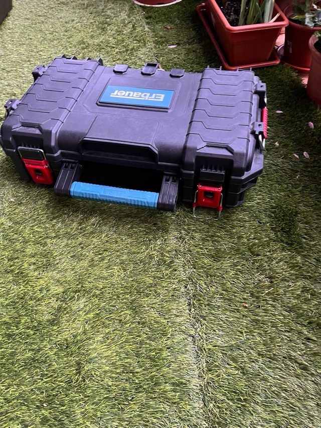 Caja de herramientas Erbauer