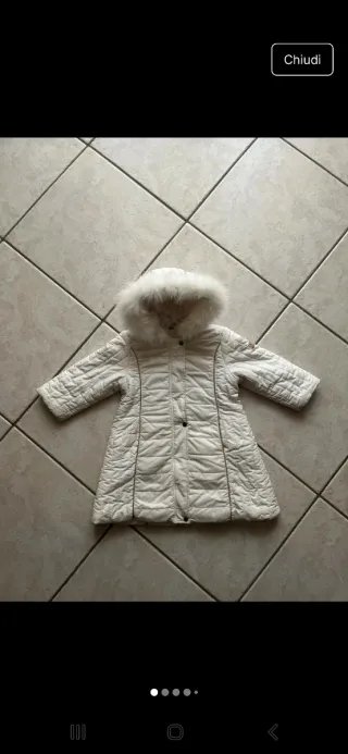 Piumino bambina con cappuccio