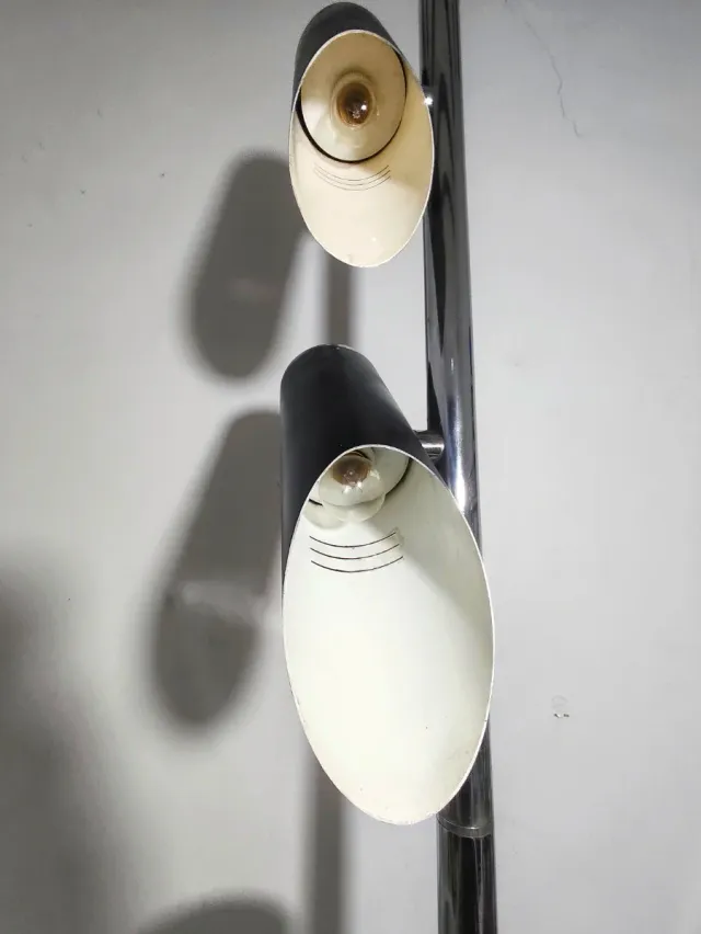 Lámpara de pie vintage metal