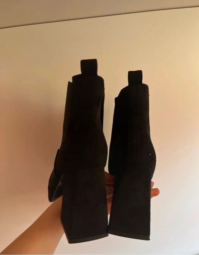 Stivaletti tacco alto neri