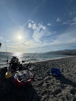 Kayak de pesca casi nuevo