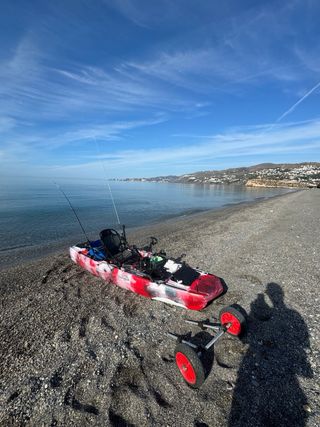 Kayak de pesca casi nuevo