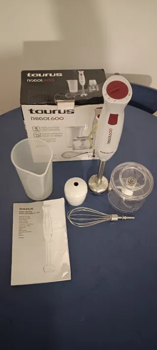 Robot 600 Taurus Batidora de Mano