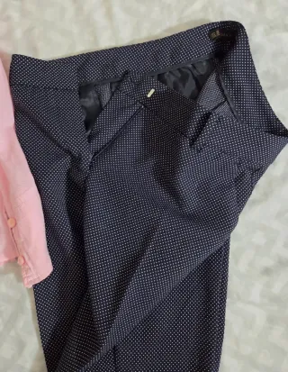 Conjunto Camisa Rosa y Pantalón Negro