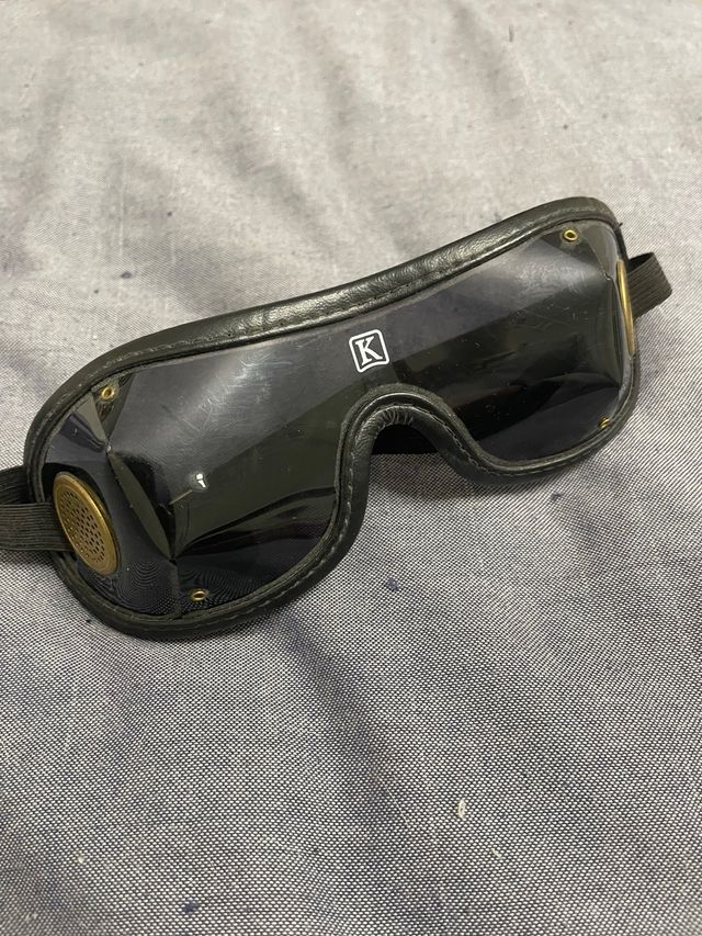 Óculos Jockey K Marrom e Preto