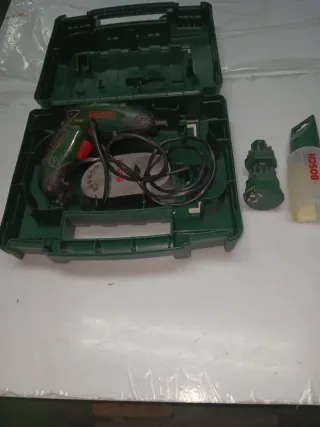 Mini taladro Bosch con maletín Repusto de atornill