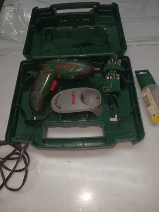 Mini taladro Bosch con maletín Repusto de atornill