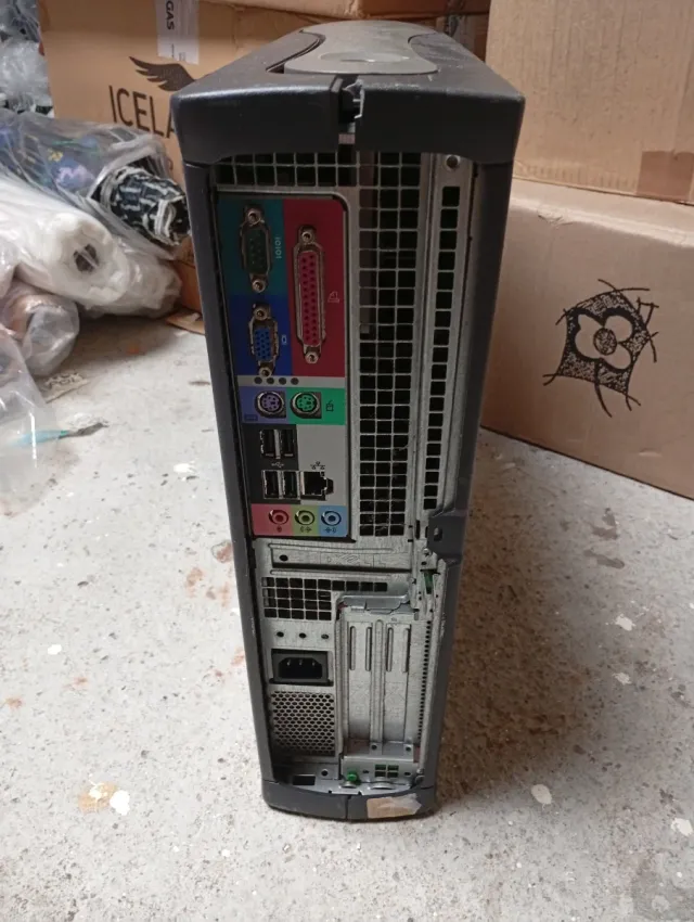 Ordenador de sobremesa Dell Pentium 4 Negro