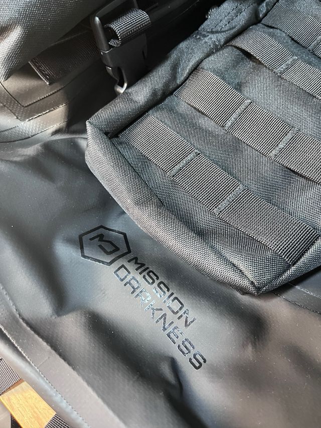 Mochila Mission Darkness Dry Shield 40L NUEVA