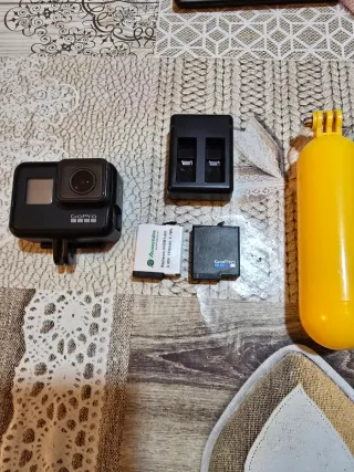 GoPro Hero 7 Black + Accessori