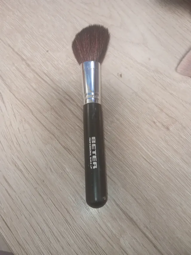Lote 3 brochas maquillaje BETER.