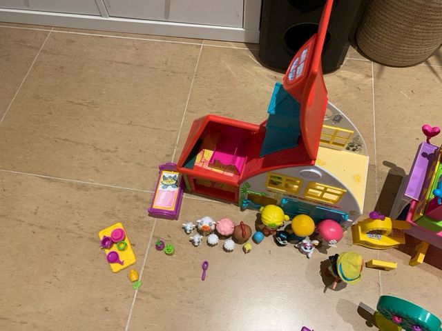 Pinipon Casa Cuentos Parque Heladería