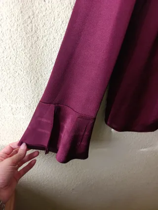 Blusa granate Primark con encaje