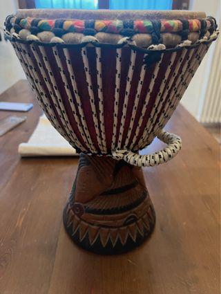 Bongo artigianale africano