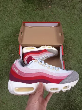 Nike Air Max 95 Anatomy of Air