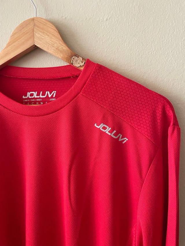 Camiseta deportiva Joluvi roja manga larga