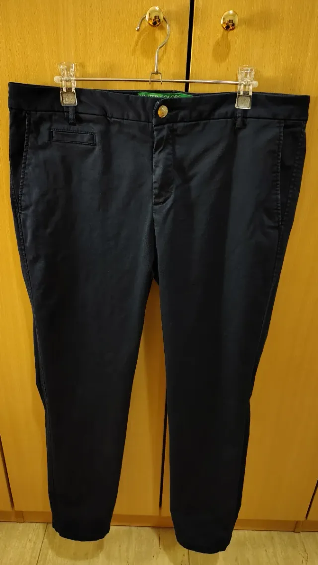 Pantalón chino United Colors of Benetton T.48